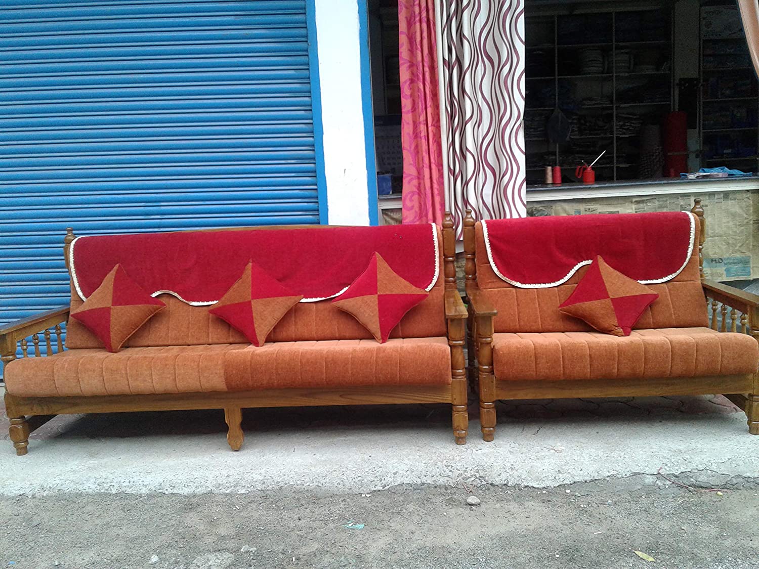 Sofa set under 10000 Watanz